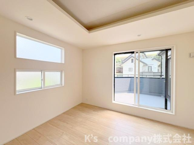 ◎茅ヶ崎市室田3丁目　新築戸建　2号棟の寝室|洋室7帖◇折り上げ天井で開放感があるお部屋で主寝室におすすめです◇