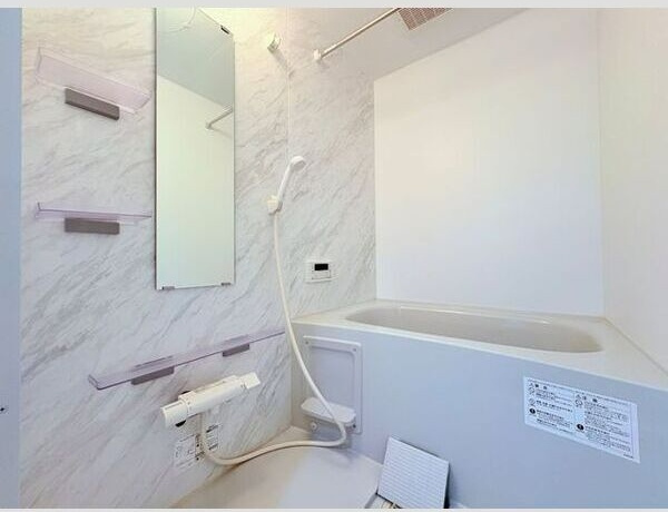 ルセント新瑞橋の浴室