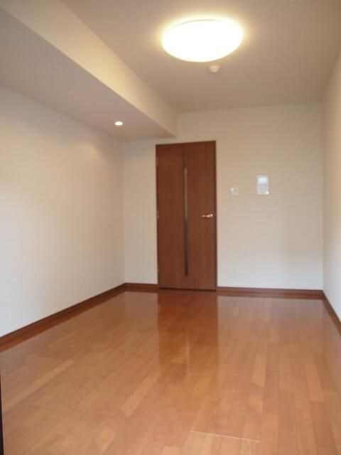 ルーブル早稲田六番館の寝室