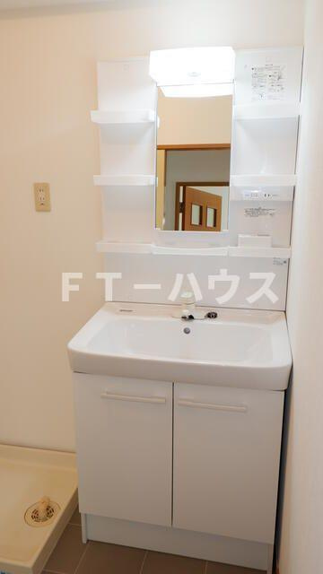 マンション第二青山の洗面所