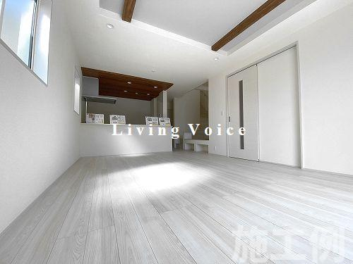 【居間・リビング】 | 【仲介手数料０円】相模原市南区麻溝台4丁目　新築平屋建て | 相模原市南区麻溝台4丁目　新築平屋建て