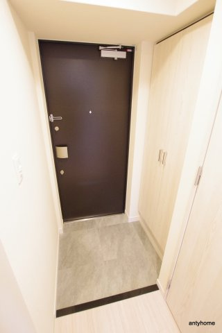 プレサンス上町台筆ヶ崎NORTH　仲介手数料無料の玄関