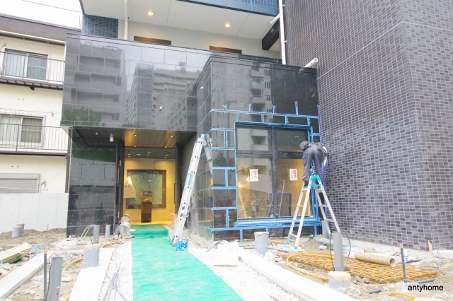 プレサンス上町台筆ヶ崎NORTH　仲介手数料無料のエントランス
