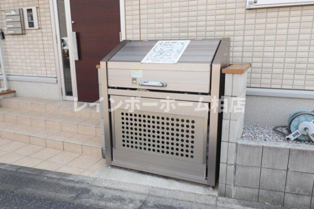 仲介手数料（賃料の1.10ヵ月）の50％OFF対象物件！のその他共用部分|敷地内ゴミ置き場になります