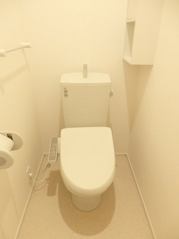 グラシオッソーレⅤのトイレ|清潔感のあるトイレです