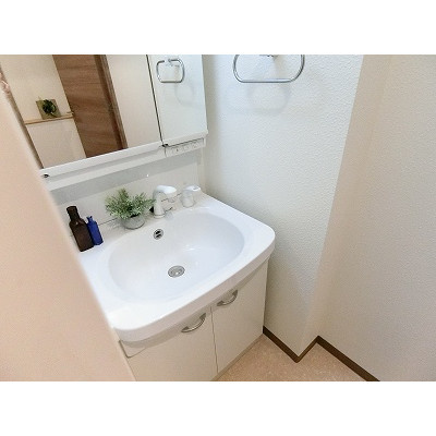 クレセント尼子の内装|明るい色調の室内です