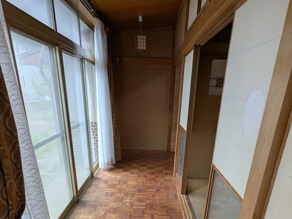 山形県　酒田市黒森のその他|廊下