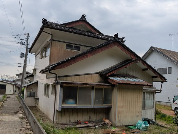 山形県　酒田市黒森の外観
