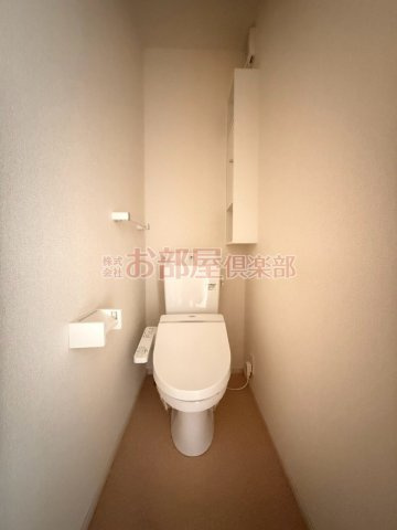 ポラリスKのトイレ|落ち着いた色調のトイレです