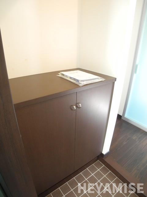 イ・メゾン麹屋の玄関|※同間取りの別の階のお部屋の写真です※
