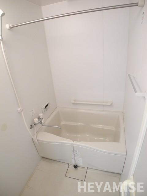 イ・メゾン麹屋の浴室|※同間取りの別の階のお部屋の写真です※
