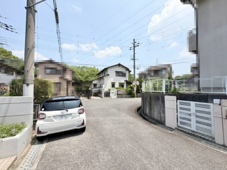 【前面道路含む現地写真】 | 城山台４丁　売土地 | 【閑静な住宅地でのびのび子育て】閑静な住宅地で子育て家族にピッタリ！毎日のお散歩も快適な緑に恵まれたエリアです♪