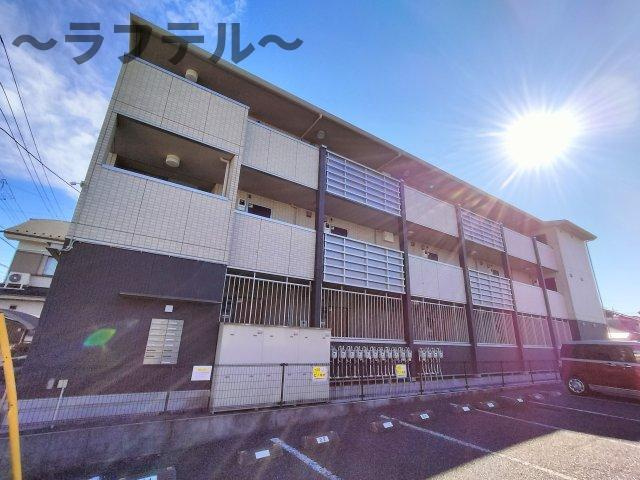 F．エテルネル
