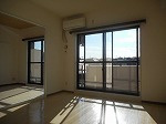 フェリエ藤が丘の居間・リビング|広々としたＬＤＫ１１帖