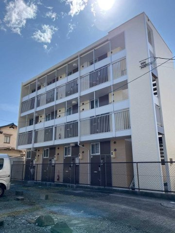 レオパレスレガーメ住吉の外観|外観は落ち着いています