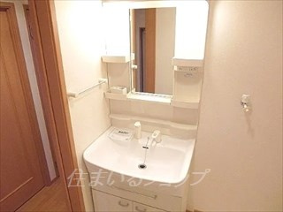 グレイス貴船の洗面所
