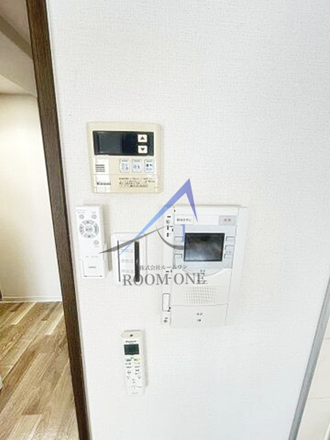 フェアリークリスタル市川のセキュリティ|モニター付きインターホンです。