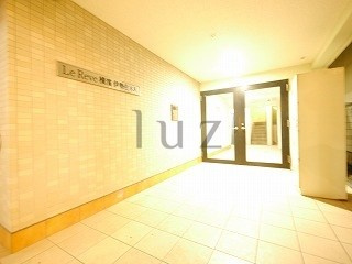 ルレーブ横濱伊勢佐木町のエントランス