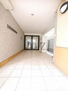 ルレーブ横濱伊勢佐木町のエントランス