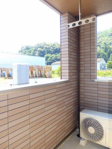 フィオーレ　ドムスＡのバルコニー|広々としたバルコニーです