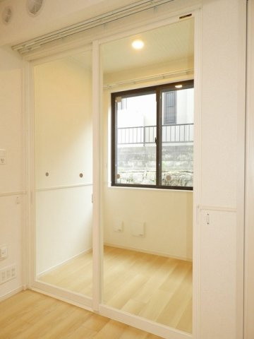 Ｌｕｃｅ　伴中央の内装|おしゃれな内装です