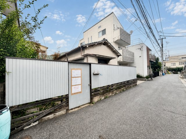 【TOKYO BASE】板橋区大谷口1丁目　建築条件無し売地の外観|2026.08.01撮影

現地ご見学希望・資料請求などお気軽にお問い合わせ下さい！
03-5990-5201