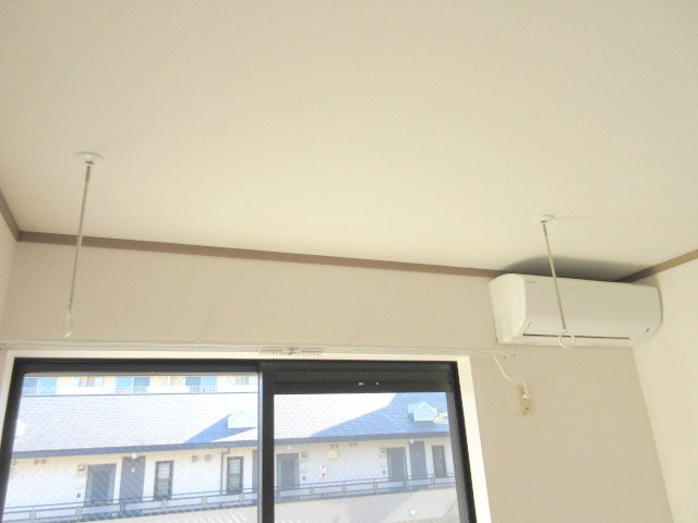 ドミールＢのその他|雨の日も安心な室内物干しフック
