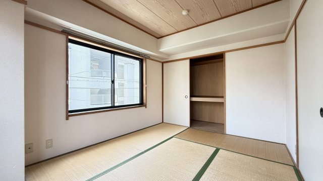 マジェスティ御影の和室