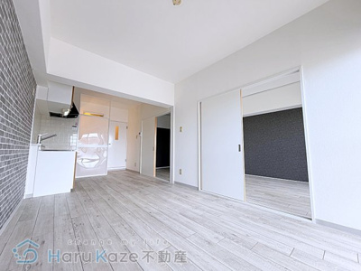 【居間・リビング】 | 第6協和ビル【名古屋市賃貸・エレベーター付】