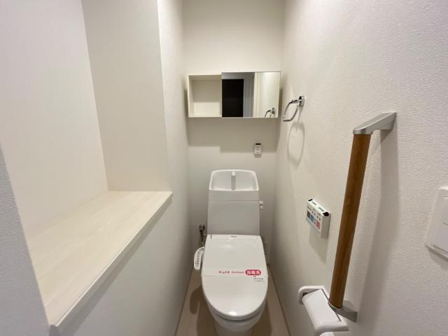 シエスタ河原町のトイレ|シャワー付トイレ