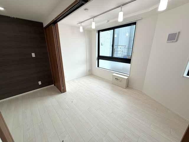 【居間・リビング】LUORE千鳥町