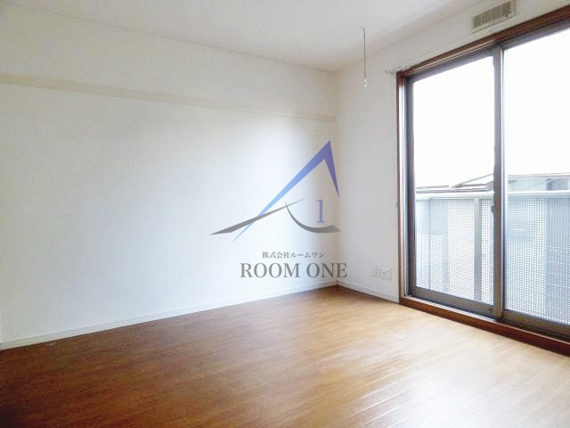 エルメゾンMの居間・リビング|洋室のお部屋です。