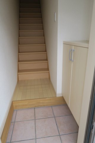 ルミエール デュースの玄関