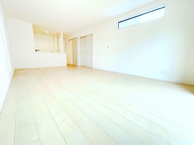 【居間・リビング】 | ふじみ野市元福岡1丁目　新築一戸建住宅　全2棟　（ふじみ野店） | 安心な長期優良住宅認定物件。地盤20年保証のサポートシステム、住宅35年保証システム、無料定期点検もあり、安心して長く住める体制を完備。