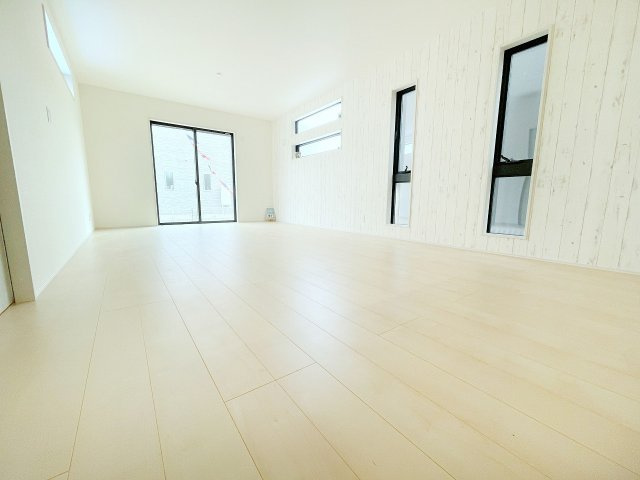 【居間・リビング】 | ふじみ野市元福岡1丁目　新築一戸建住宅　全2棟　（ふじみ野店） | 設計性能評価+建設性能評価取得。耐震等級や耐風等級、維持管理対策等級、劣化対策等級取得の充実した設備。