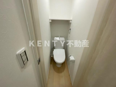 【トイレ】 | ＭＥＬＤＩＡ下丸子 | 落ち着いた色調のトイレです