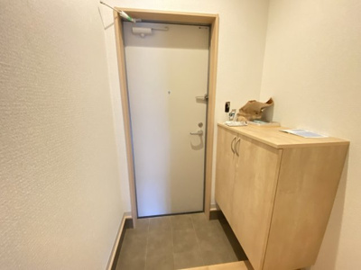 【玄関】 | F+style浜寺石津町西２号館 | シンプルで使いやすい玄関です