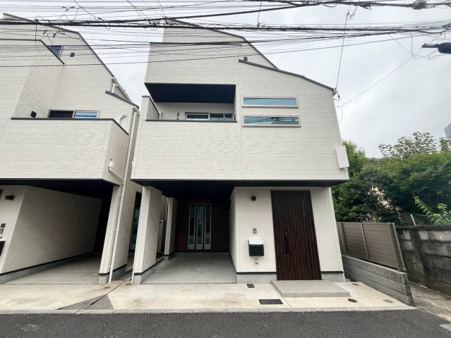 新宿区大久保　中古戸建