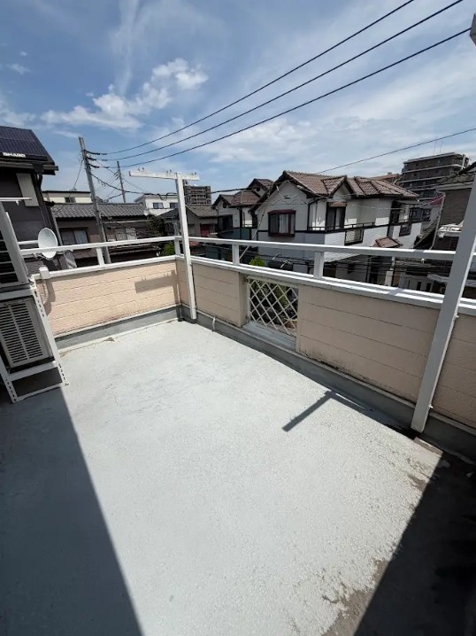 越谷市袋山　中古戸建のバルコニー