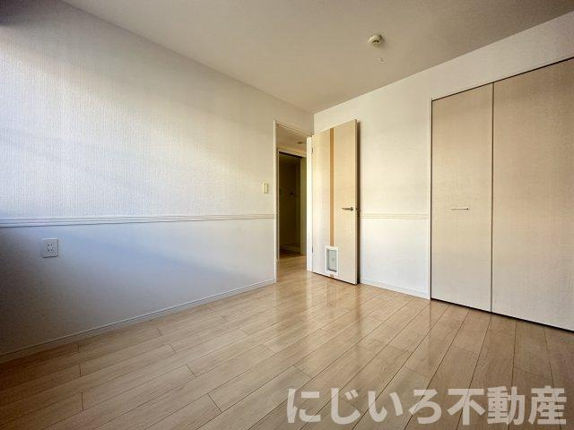 カネイコート日開野の居間・リビング