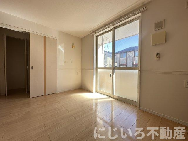 カネイコート日開野の居間・リビング