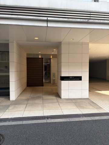 アトラス新宿左門町のエントランス