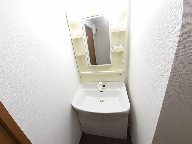 カーサプラートＢの独立洗面台