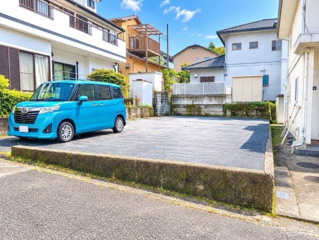 売土地　富士市鵜無ケ淵の外観|敷地間口が約7mあります。並列2台分の駐車スペースも確保可能です。