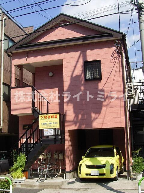 セレサコートの外観