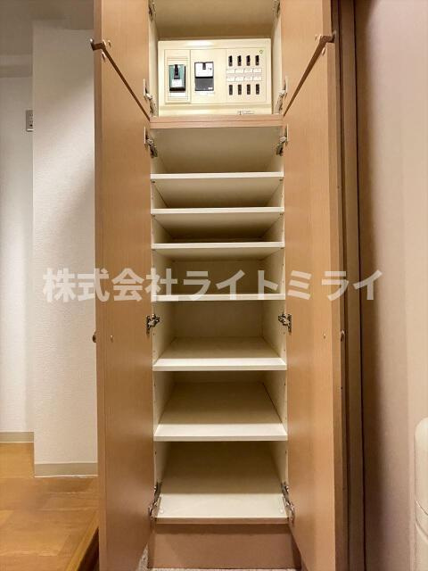 スカイコート文京白山の収納|シューズボックス