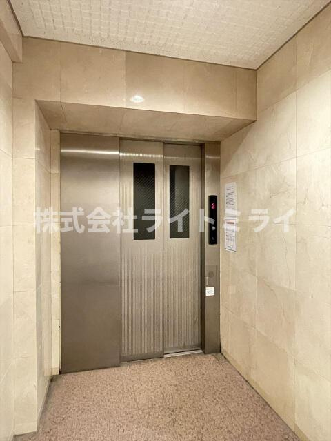 スカイコート文京白山のエントランス|エレベーター