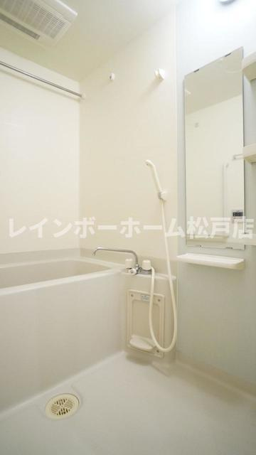 アンジュブローテの浴室|お風呂で日々の疲れを落としましょう
