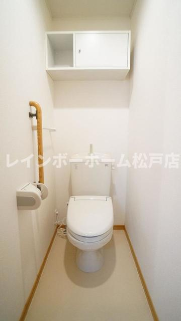 アンジュブローテのトイレ|コンパクトで使いやすいトイレです
