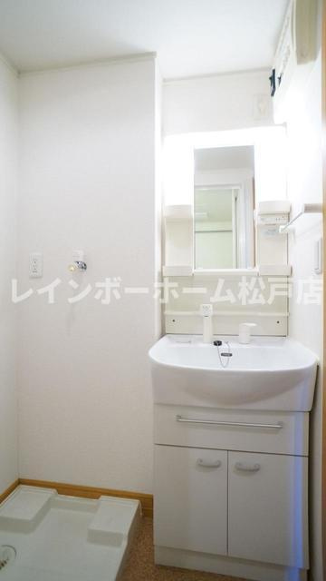 アンジュブローテの洗面所|使いやすい洗面所です